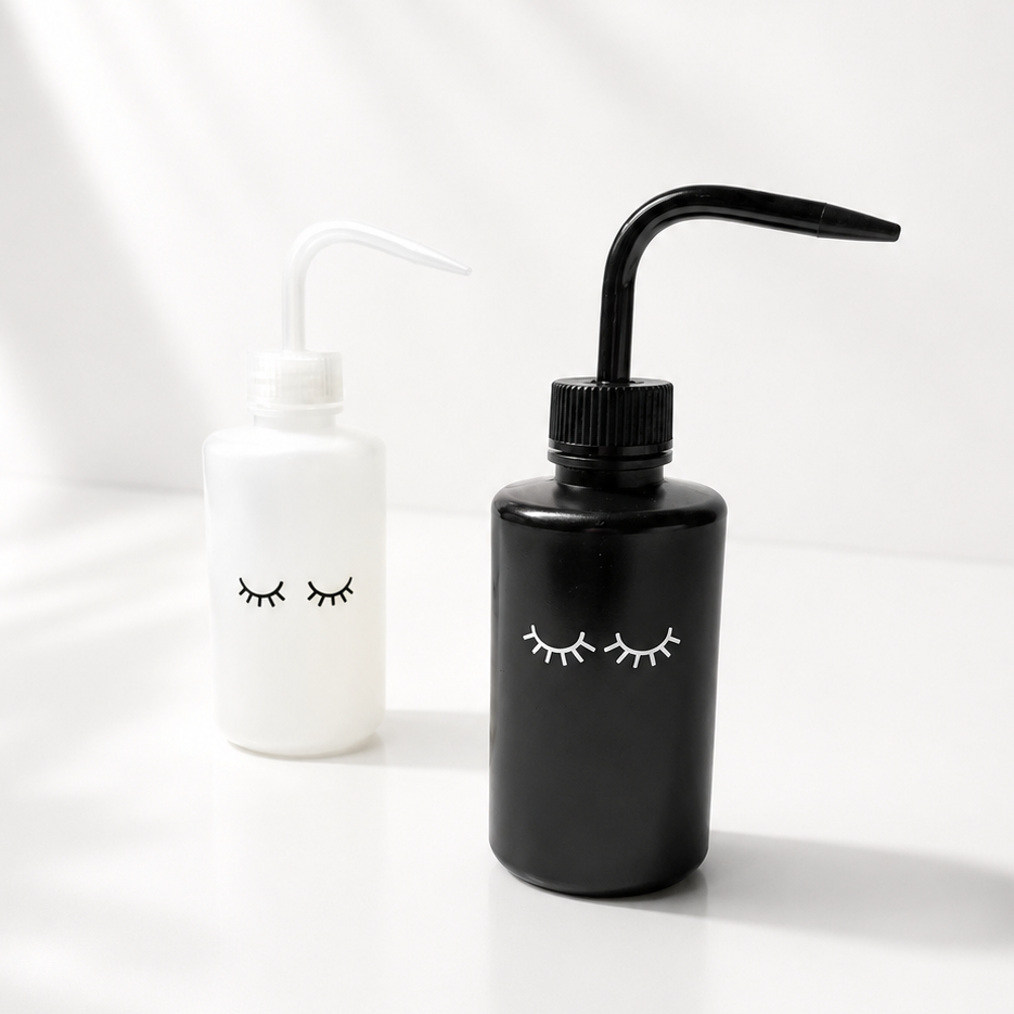 Lash rinse bottle